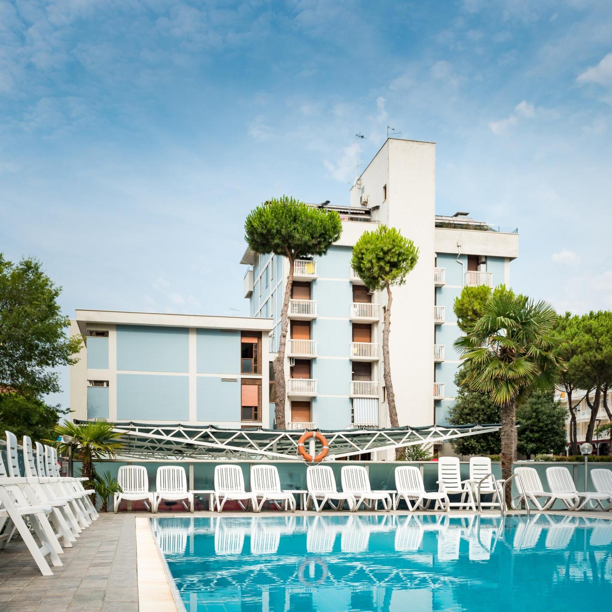 Residence Bristol Bibione Buitenkant foto