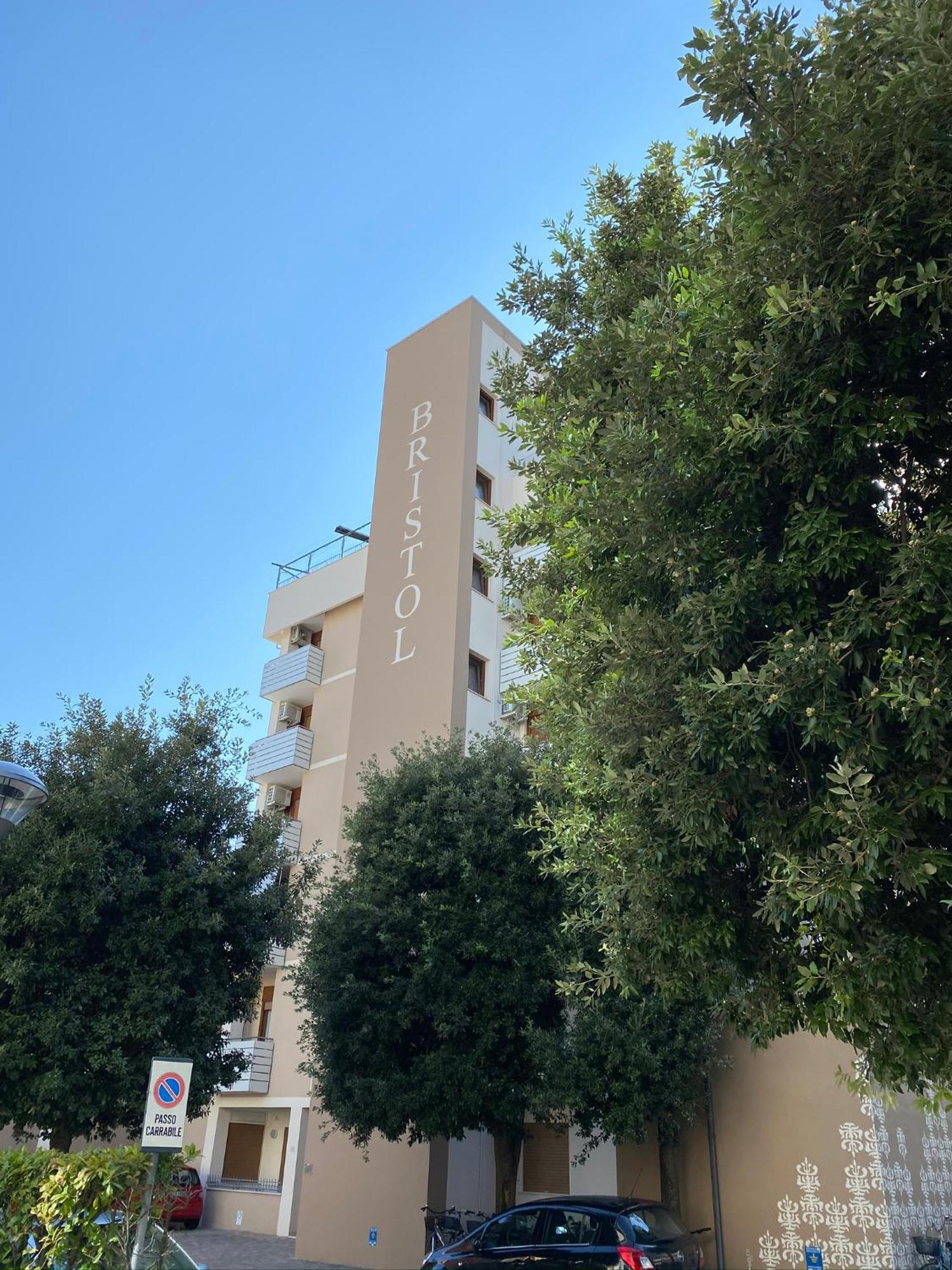 Residence Bristol Bibione Buitenkant foto